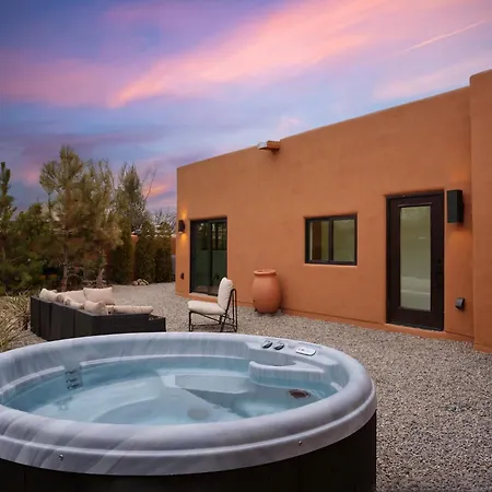 Villa The Nicho House 4bd Ultra Modern Adobe Near Plaza *